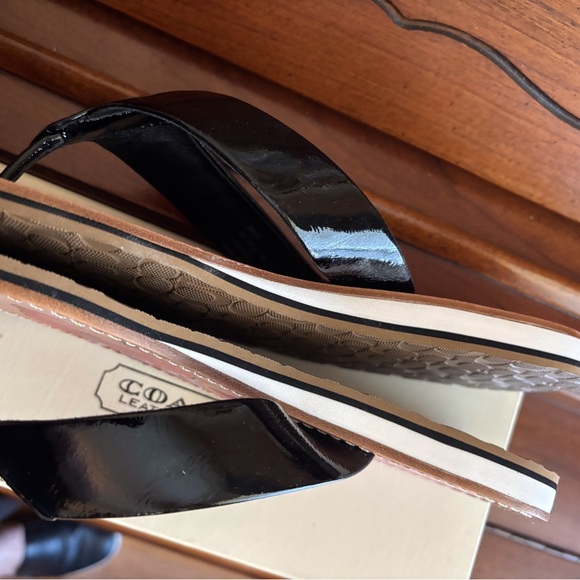 Coach Poppy Michele Black Patent Flip Flops with Gold Logo - Picture 7 of 12